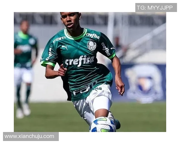 足球天才JJ的崛起与突破之路：从青涩新星到世界级巨星的奋斗历程